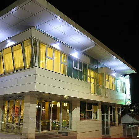 Hotel Bistrik Center