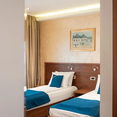 Hotel Bistrik Center 4*